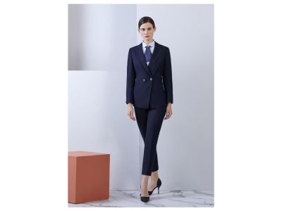 女装